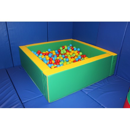 Игрушка развивающая "Сухой бассейн квадратный" (на 1000 шаров)